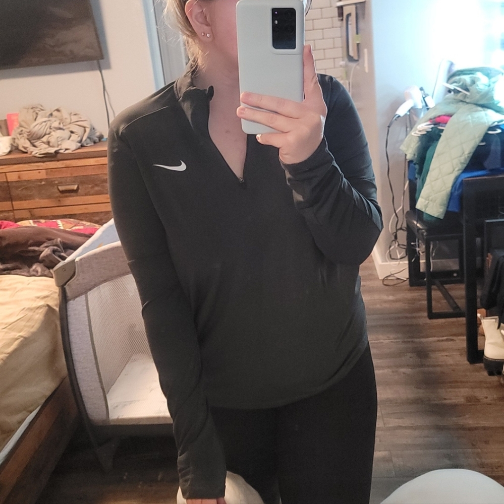 Nike zip
